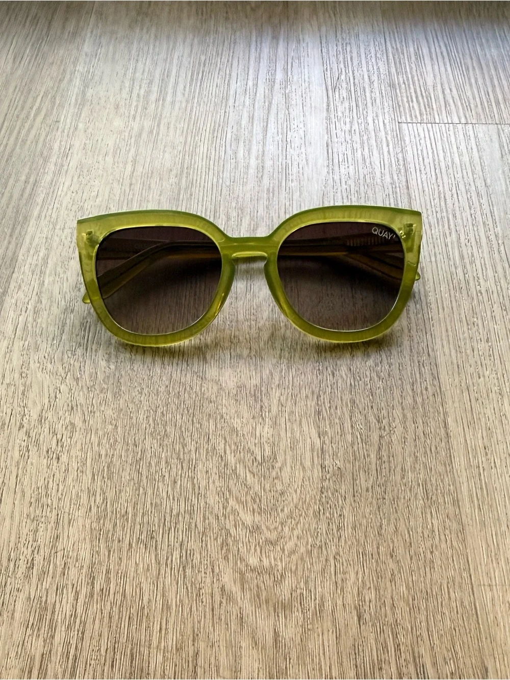 quay australia noosa green retro modern cat eye sunglasses eyewear NEW